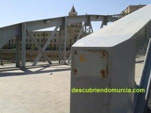 Puente Nuevo Hierro Murcia roban placas metal
