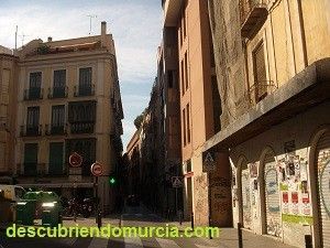 Cuchillos de cuerno de cabra en la Medina Islámica de Murcia