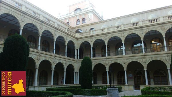 Claustro Merced Murcia Un extraño cuadro en la Iglesia de La Merced de Murcia