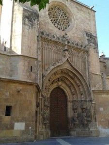 Puerta de los Apostoles Catedral Murcia