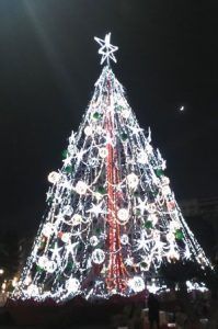 Murcia arbol navidad 199x300 La Región de Murcia se prepara para la Navidad